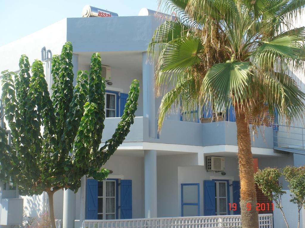 Studios Vasilis Agia Marina  Exterior photo